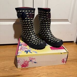 Joules Women's Navy and Cream Patterned Mallard Geo Boots Size 6